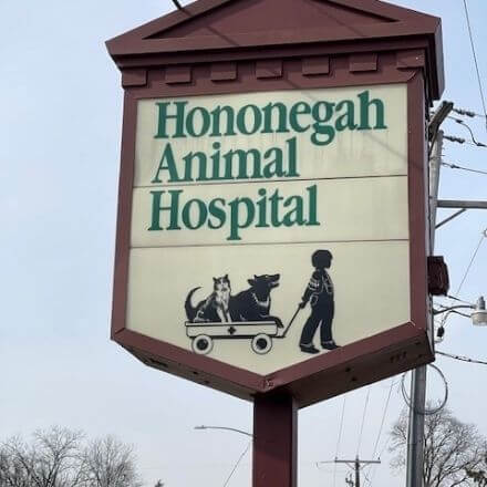 hononegah animal hospital sign